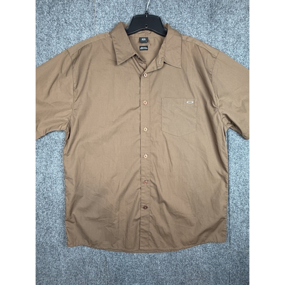 Vintage Oakley Metal Logo Shirt Men L Brown Button Up Short Sleeve Y2K